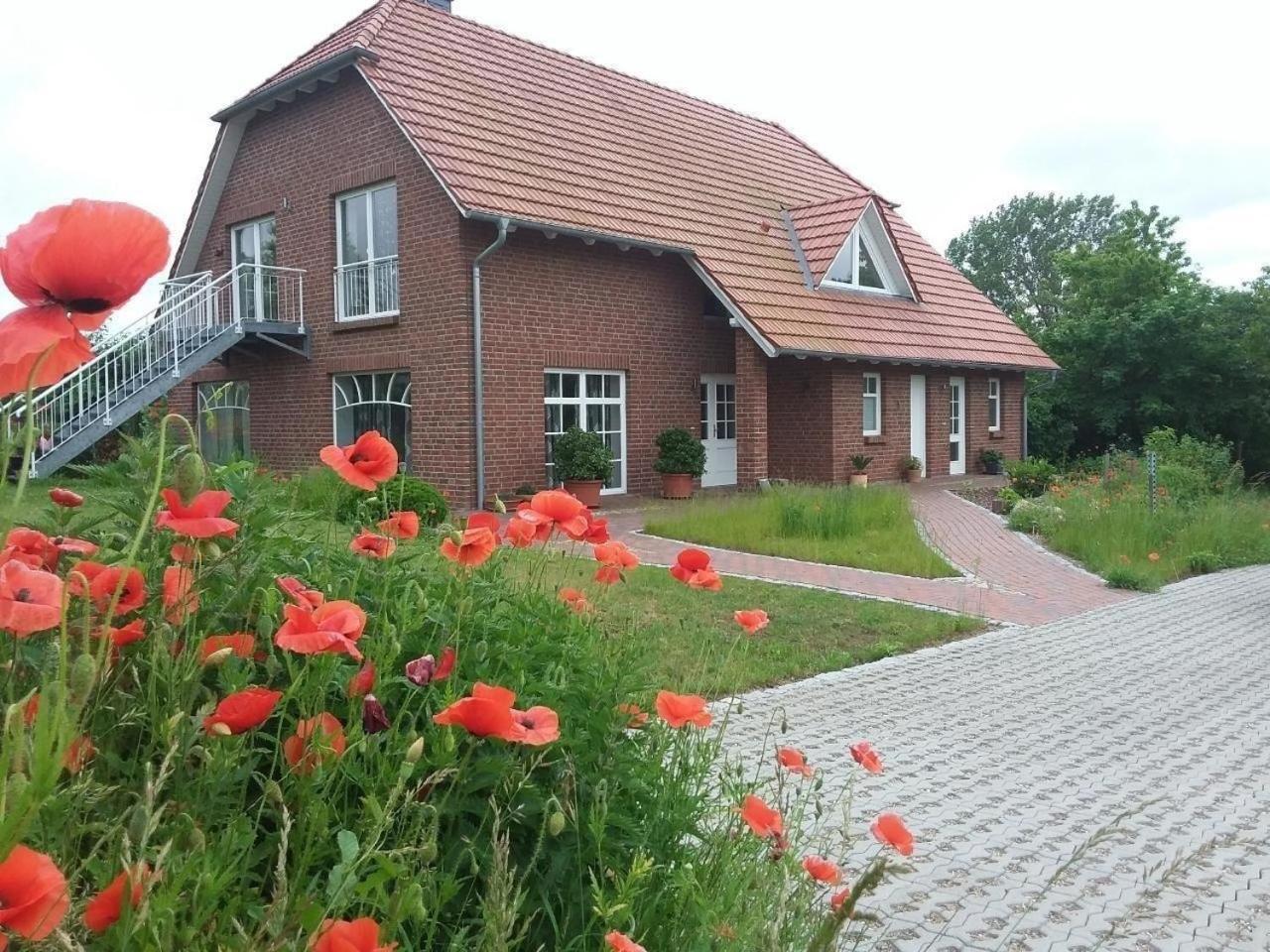 Appartement Ruhige Fewo Im Gruenen Mit Balkon, Terrasse Und Grossem Garten à Sehlen Extérieur photo